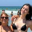 Bella Longuinho posta fotos com a mãe mostrando antes e depois da transição