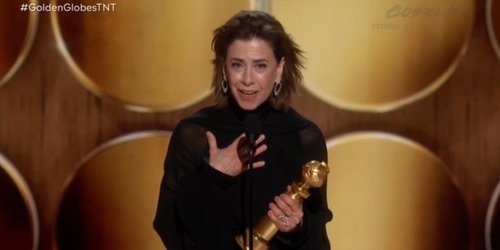 Fernanda Torres faz história e conquista Globo de Ouro