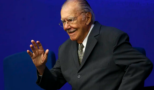 Presidente de 1985 a 1990, José Sarney se candidatou pela última vez aos 76 anos.