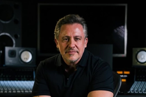 Rick Bonadio: A Sombra da Tragédia dos Mamonas Assassinas que Persiste