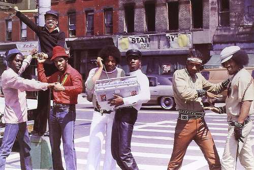 50 clipes clássicos para celebrar 50 anos de hip hop