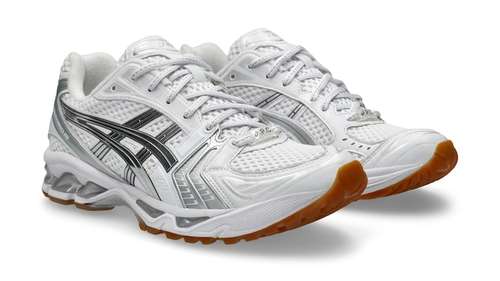 Asics se une à A.P.C. para lançar sua primeira coleção completa