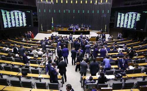 PEC da Blindagem ainda precisa passar pelo Senado e pode ser barrada no STF