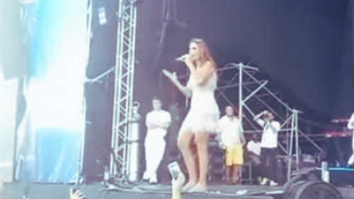 Relembrando um Momento de Ciúme de Ivete Sangalo em Palco