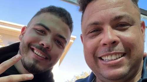 Ronaldo Fenômeno Surpreende com Semelhança Familiar em Encontro Virtual
