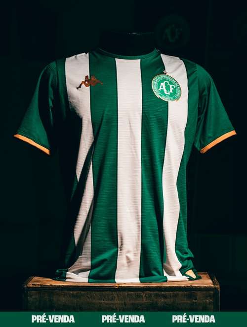 Chapecoense lan&ccedil;a uniforme especial em homenagem ao Atl&eacute;tico Nacional e &agrave;s  v&iacute;timas de 2016