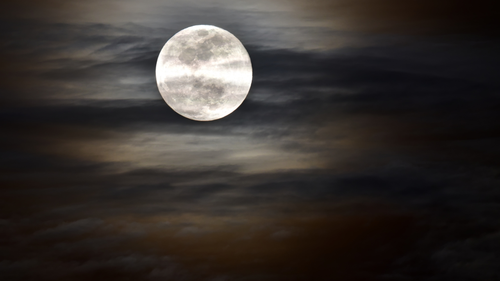 Lua Cheia Ilumina o Céu e Traz Oportunidades de Crescimento Pessoal