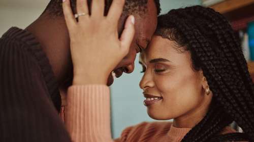 Vênus em Aquário: O Guia Definitivo para Conquistar Cada Signo na Era da Liberdade Afetiva