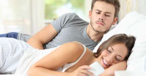 Os Signos Mais Curiosos: Quem Lidera o Ranking do Stalk Nas Redes Sociais?