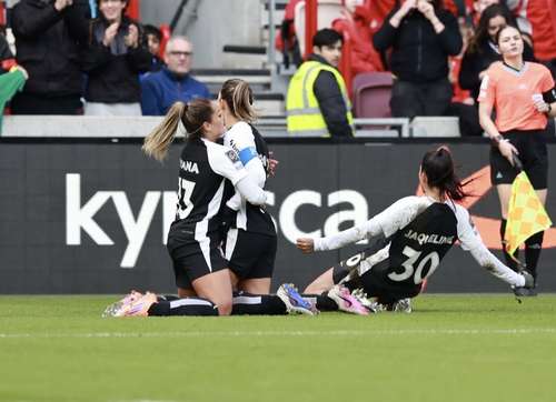 Brabas escaladas para o Mundial!!! Confira as titulares do Corinthians para enfrentar o Arsenal na final!