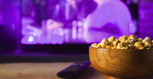 Adeus à Melancolia Dominical: Uma Curadoria de Filmes e Séries para Elevar o Ânimo