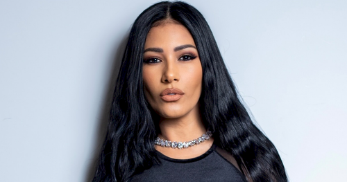 Simaria Surpreende em Festa de Influencer e Volta aos Palcos