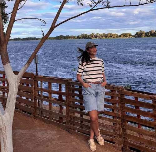 Ivete Sangalo Supervisiona Avanço de Residência de Luxo em Juazeiro