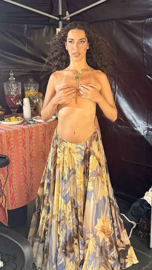 Marina Sena Ousa em Ensaio e Revela Parte da Sessão Fotográfica