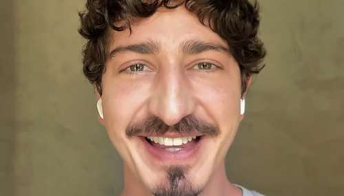 Johnny Massaro: Ator é visto em momento íntimo e revela novo relacionamento