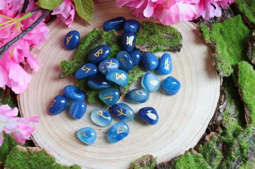 Cristais Azuis: Aliados Naturais para Revitalizar Sua Vibração e Combater o Desânimo