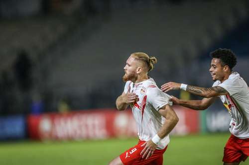 Red Bull Bragantino marca no fim e vence o Blooming em noite inspirada de  Pitta