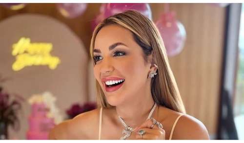 Irmã expõe cartas amorosas recebidas por Deolane Bezerra na cadeia e revela pedido da influenciadora, presa há mais de 15 dias