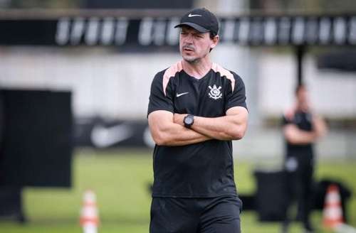 Fernando Diniz encerra preparação para amistoso e define titulares para amanhã; Confira a provável escalação 
