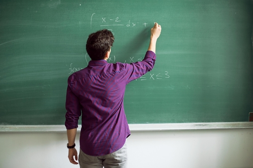 Falta de capacitação de professores é um dos problemas apontados pelos especialistas ouvidos pelo Terra