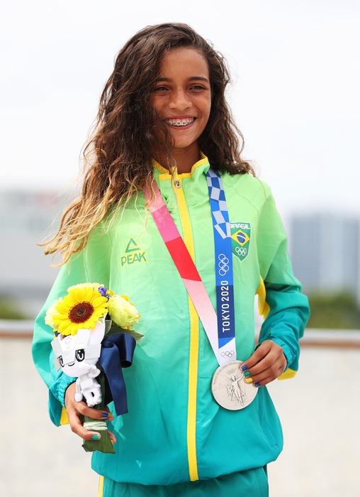 A bicampeã da Liga Mundial de Skate Street Rayssa Leal, a "fadinha",  vai defender o Brasil nos Jogos Olímpicos de Paris
