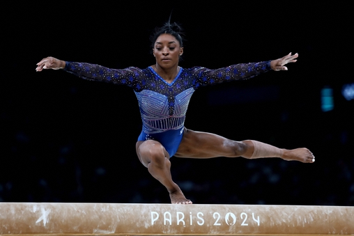 Simone Biles na final do individual geral dos Jogos Olímpicos