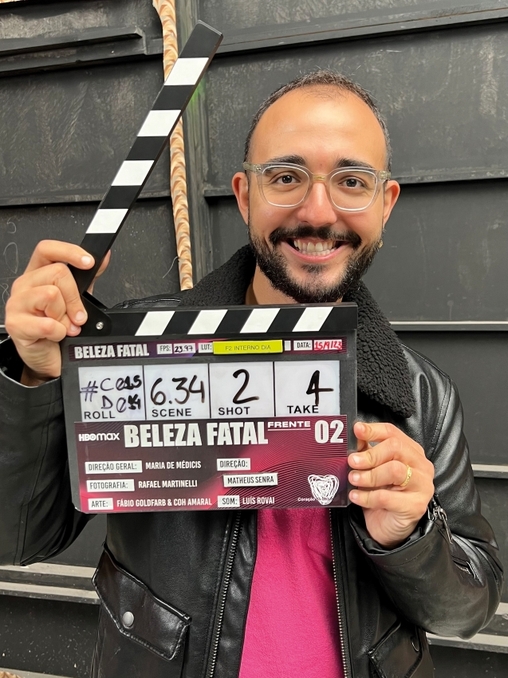 Raphael Montes nos bastidores de Beleza Fatal, na Max