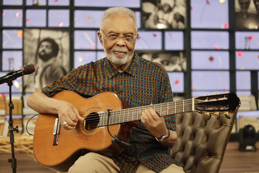 Gilberto Gil durante participa&ccedil;&atilde;o no programa Conversa com Bial