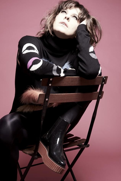 B&aacute;rbara Paz se prepara para dirigir o primeiro filme de fic&ccedil;&atilde;o