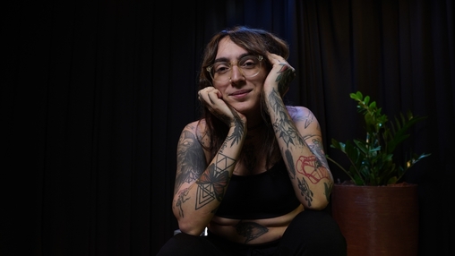 Juvi Chagas conduz apresenta&ccedil;&atilde;o do Sonora F&atilde; Cast