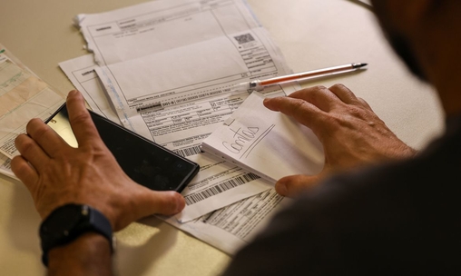 D&iacute;vidas est&atilde;o crescendo no Brasil