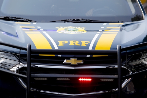 Viatura da Pol&iacute;cia Rodivi&aacute;ria Federal