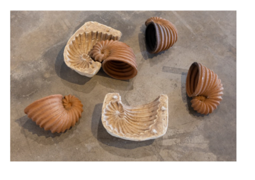 Eva Le Campion CONCHA CARAMUJO, 2019 barro cozido 34 x 20 x 28 cm
