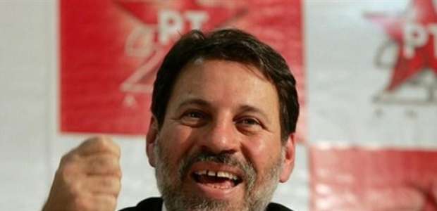 Barroso autoriza Delúbio Soares a passar Natal com a família