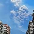 Monte Etna, na Itália, tem violenta erupção e assusta turistas