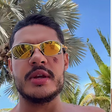 Rapper Hungria sofre acidente de moto e brinca nas redes sociais