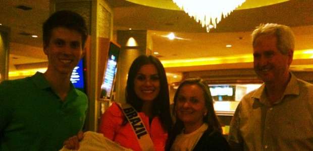 Família da Miss Brasil já está em Las Vegas para o Miss ...