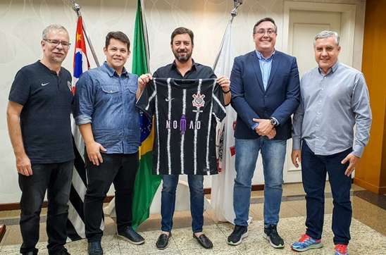 Corinthians apresenta nova gestora do seu time de Free Fire, que começa a administrar a equipe em janeiro
