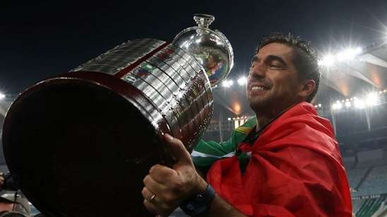 Abel Ferreira pode se tornar o primeiro técnico europeu bi da Copa Libertadores