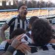 CazéTV toca versão da música 'Uni Duni Tê' em gols do Botafogo no Mundial