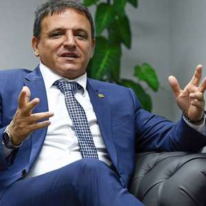 "Não haverá gasto mínimo para saúde e educação", diz Bittar