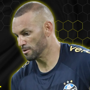 Weverton celebra título e alerta "Ningúem lembra do campeão de abril em dezembro"