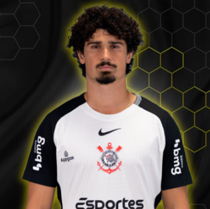 André Ramalho critica gramado sintético