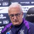 Dorival Júnior minimiza crise política e elogia postura da equipe