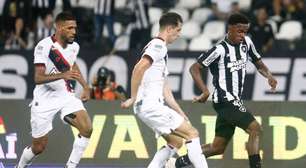 Botafogo vence o Atlético-GO e encerra longo jejum no campeonato