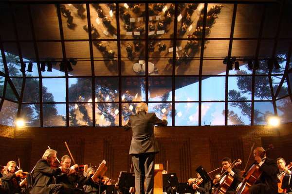 AuditÃ³rio ClÃ¡udio Santoro Ã© um dos palcos do festival em Campos do JordÃ£o