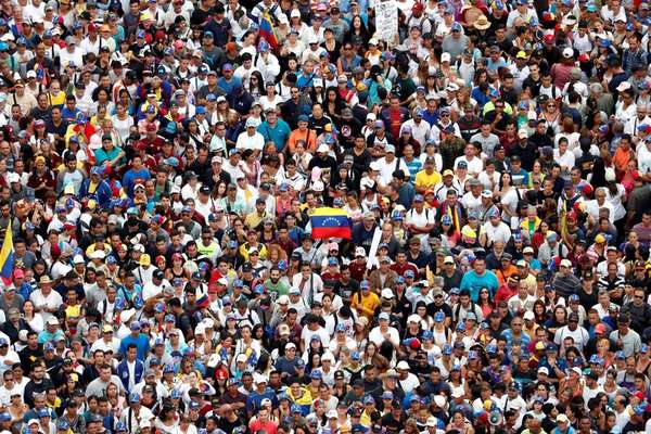 Manifestantes anti-governo Maduro