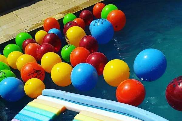 Resultado De Imagem Para Festa Na Piscina A Noite Pool Party Para Adultos Man Wolman Festas Na Piscina A Noite Festa Na Piscina Festa De Aniversario Na Piscina