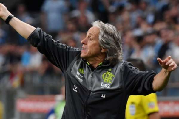 Jorge Jesus no empate do Flamengo com o Grêmio na noite desta quarta-feira