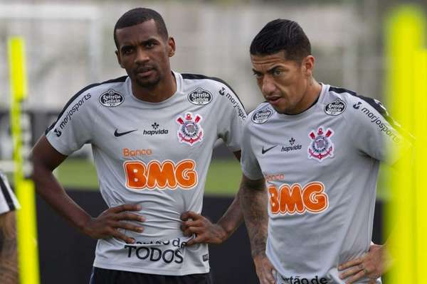 Timão encerra preparação para duelo contra o Cruzeiro; veja os relacionados